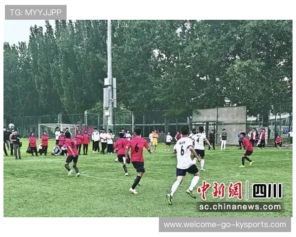 俱乐部与学校联合开展校园足球项目 基层推广，校园足球俱乐部的作用