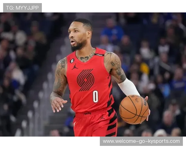 利拉德的惊天绝杀帮助开拓者逆转战局，利拉德与开拓者合同