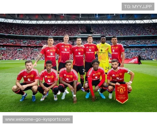 曼联全员备战,争四战役将决定赛季命运 曼联全员备战,争四战役将决定赛季命运